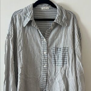 Beachy Striped Button-Down Shirt in Blue and White